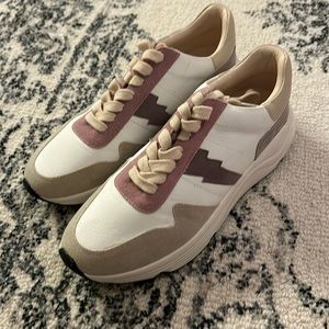 White raven Sneakers